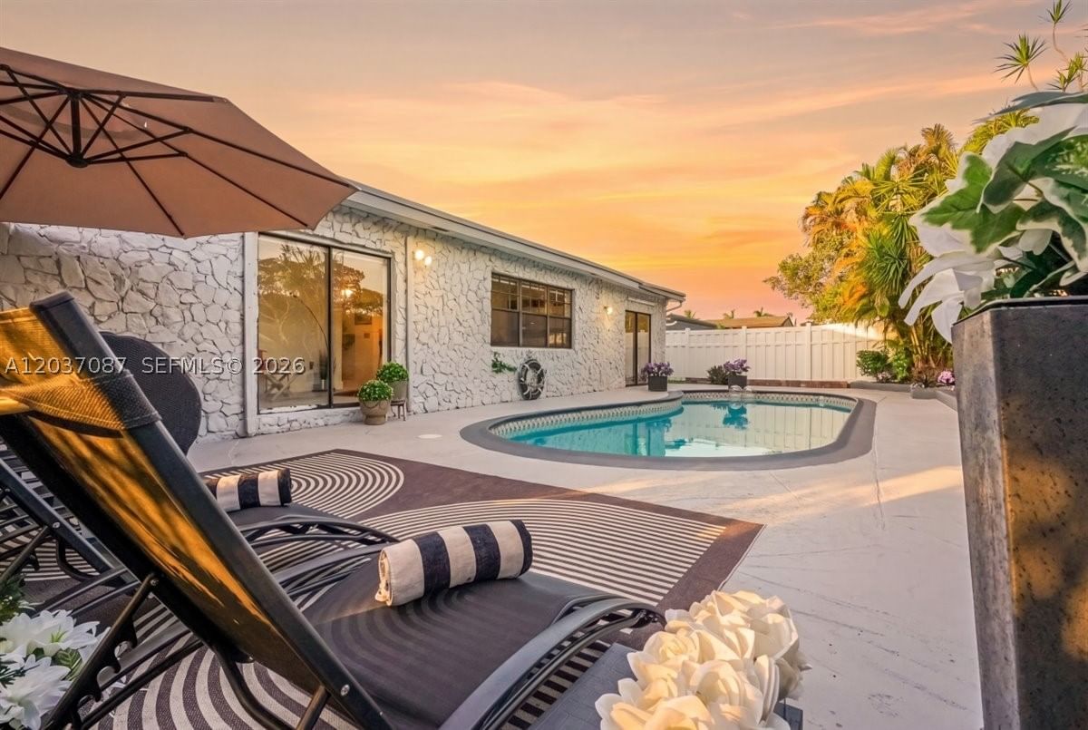 Real estate property located at 8580 20th Ct, Broward, Sunrise Golf Village Sec, Sunrise, FL