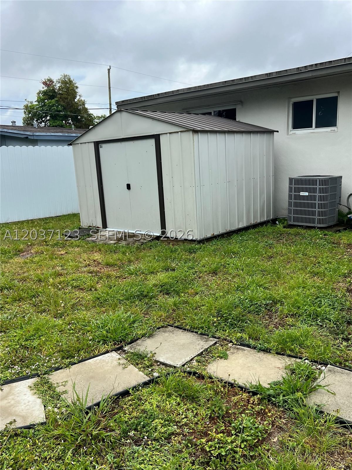 Real estate property located at 3221 182nd St, Miami-dade, Bankers Sub #1, Miami Gardens, FL