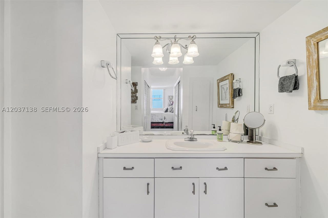 Real estate property located at 5001 Collins Ave #6E, Miami-dade, The Carriage Club South, Miami Beach, FL