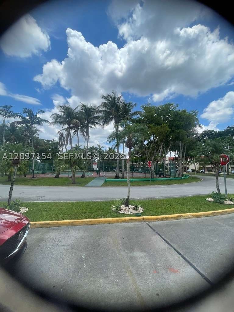Real estate property located at 8081 Sunrise Lakes Dr #306, Broward, Sunrise Lakes 30 Condo, Sunrise, FL