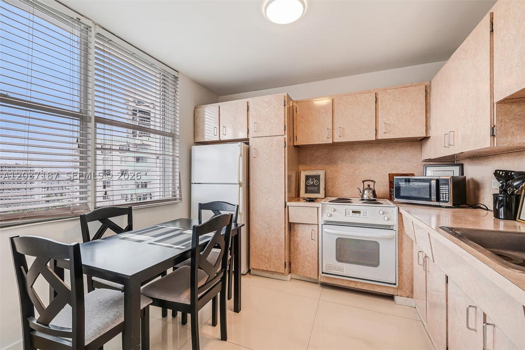 Real estate property located at 3 Island Ave #14A, Miami-dade, Belle Isle, Miami Beach, FL