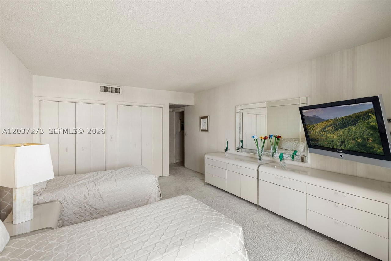 Real estate property located at 5500 Collins Ave #1401, Miami-dade, Towerhouse Condo, Miami Beach, FL