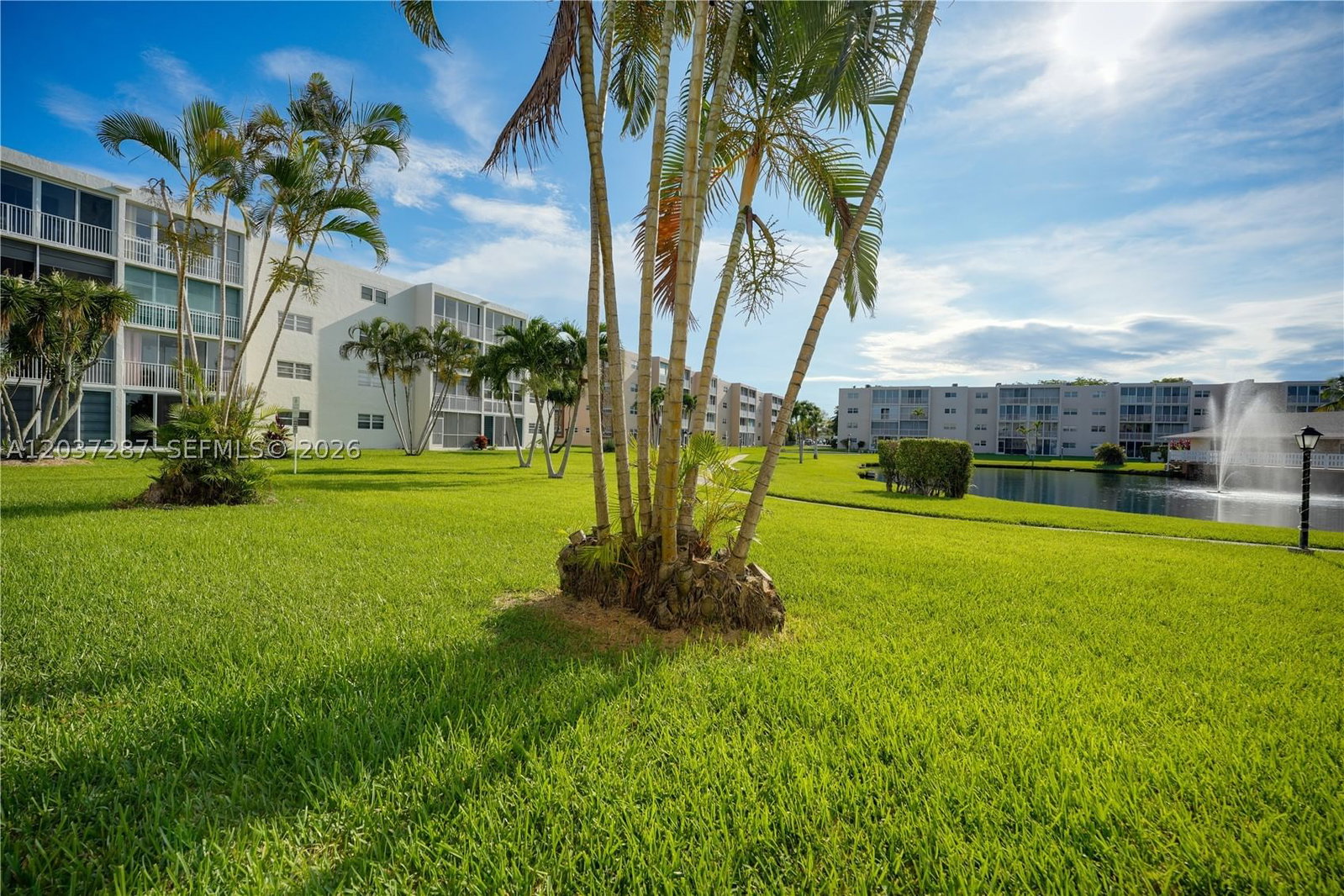 Real estate property located at 1024 3rd Ave #102, Broward, Meadowbrook Lakes Condo, Dania Beach, FL