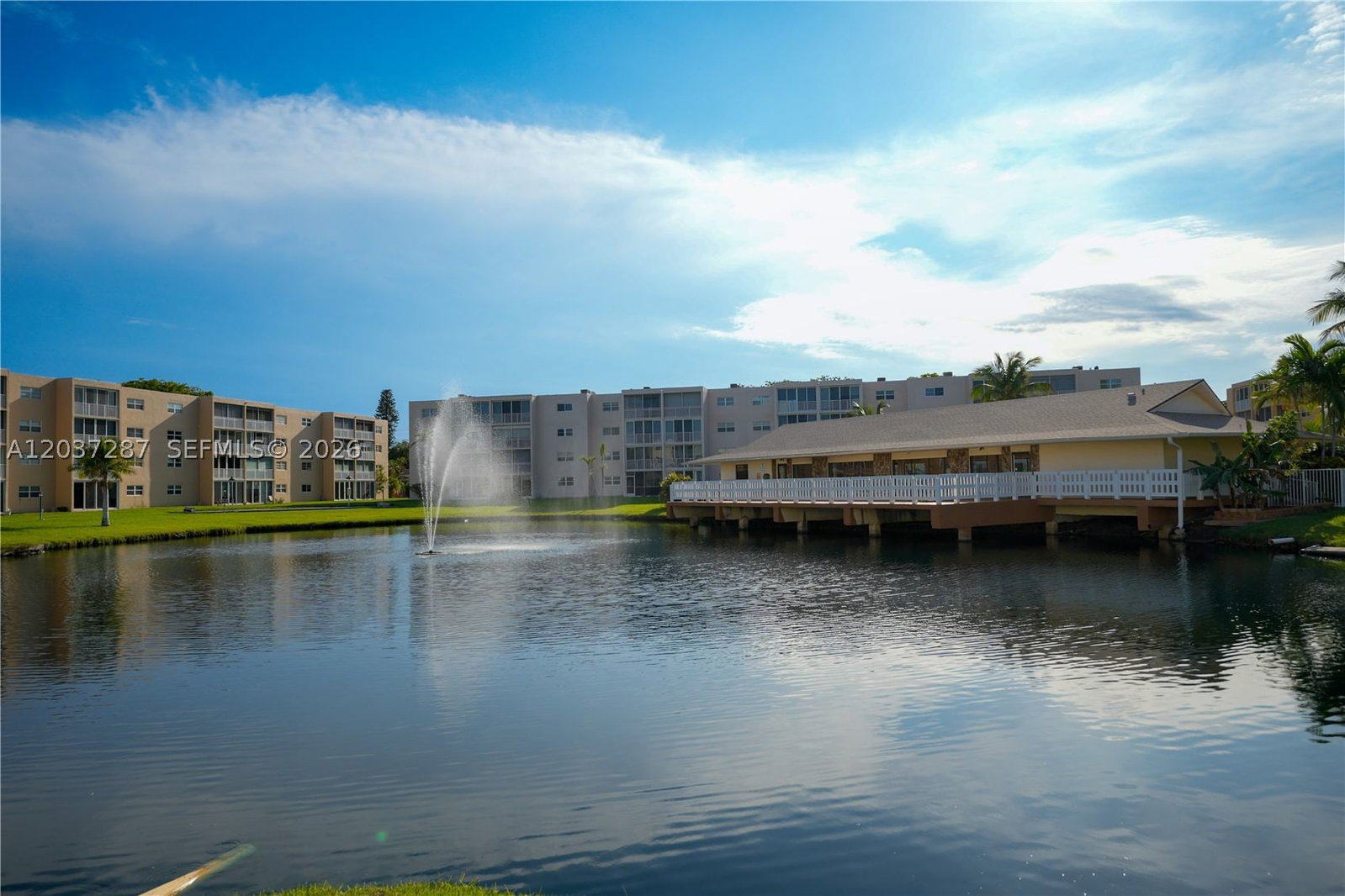 Real estate property located at 1024 3rd Ave #102, Broward, Meadowbrook Lakes Condo, Dania Beach, FL