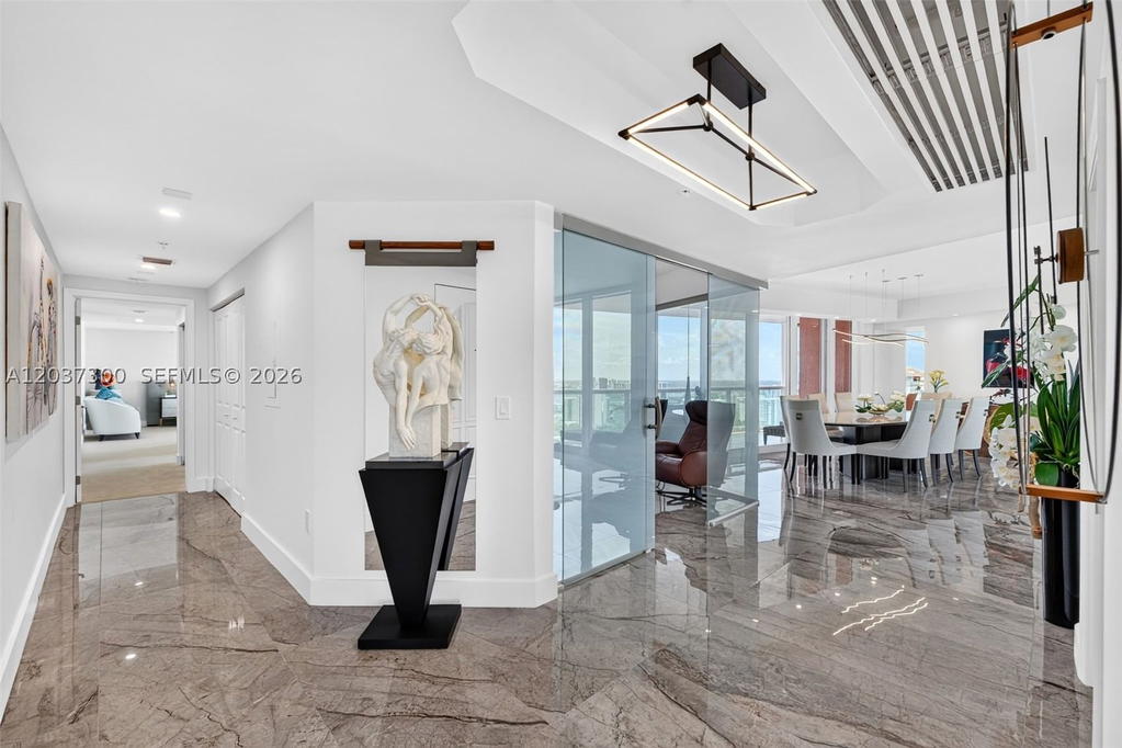 Real estate property located at 3370 Hidden Bay Dr #UPH3715, Miami-dade, 100 Hidden Bay Condo, Aventura, FL