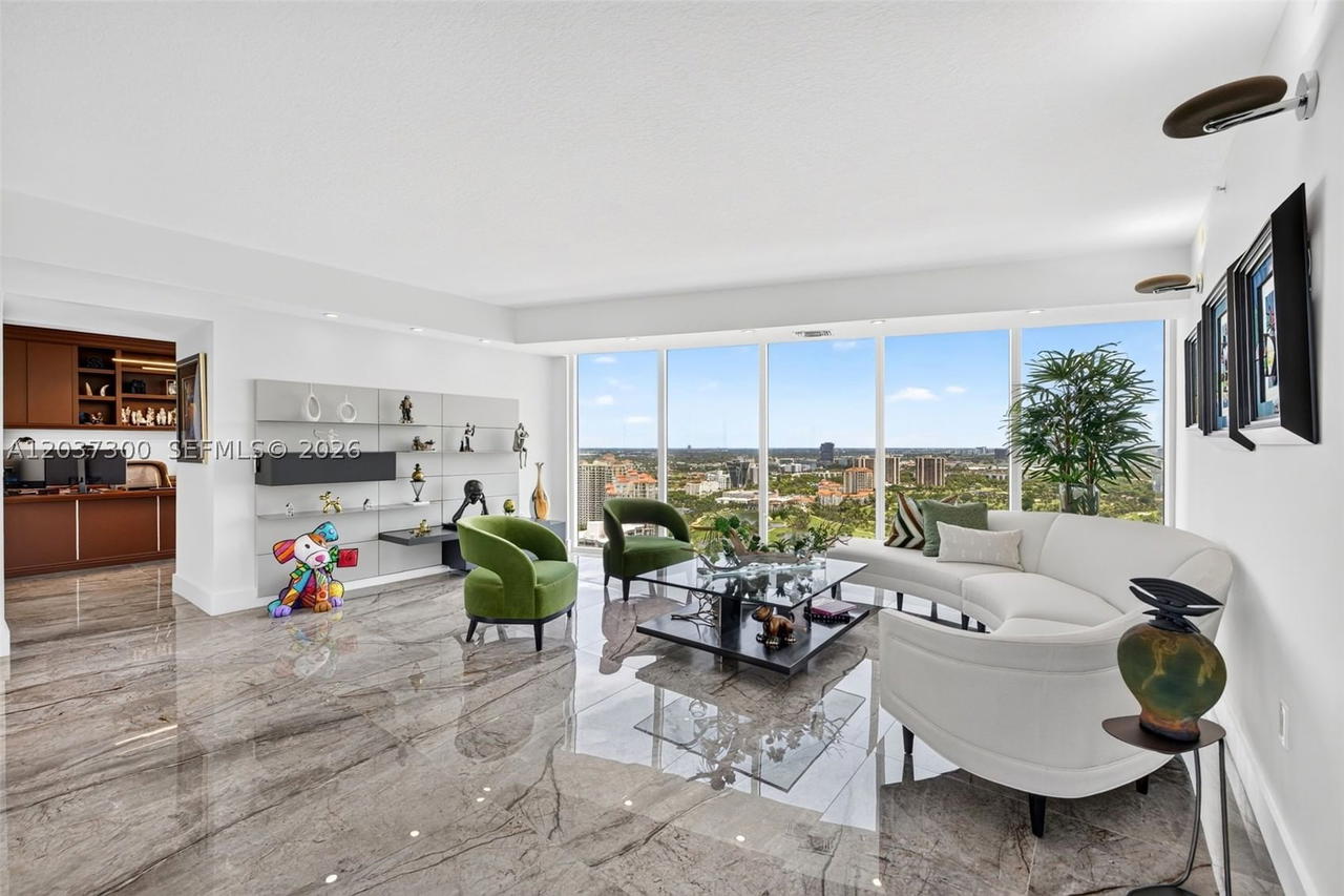 Real estate property located at 3370 Hidden Bay Dr #UPH3715, Miami-dade, 100 Hidden Bay Condo, Aventura, FL