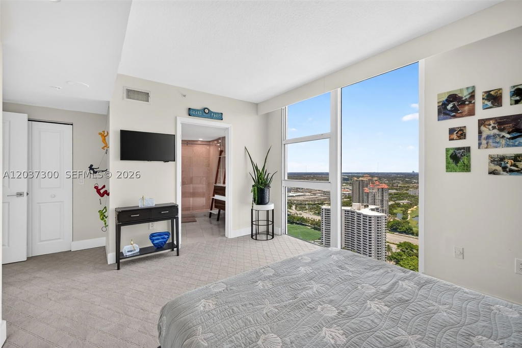 Real estate property located at 3370 Hidden Bay Dr #UPH3715, Miami-dade, 100 Hidden Bay Condo, Aventura, FL