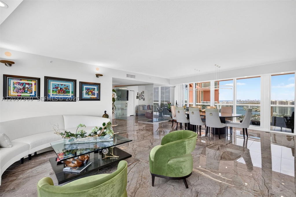 Real estate property located at 3370 Hidden Bay Dr #UPH3715, Miami-dade, 100 Hidden Bay Condo, Aventura, FL