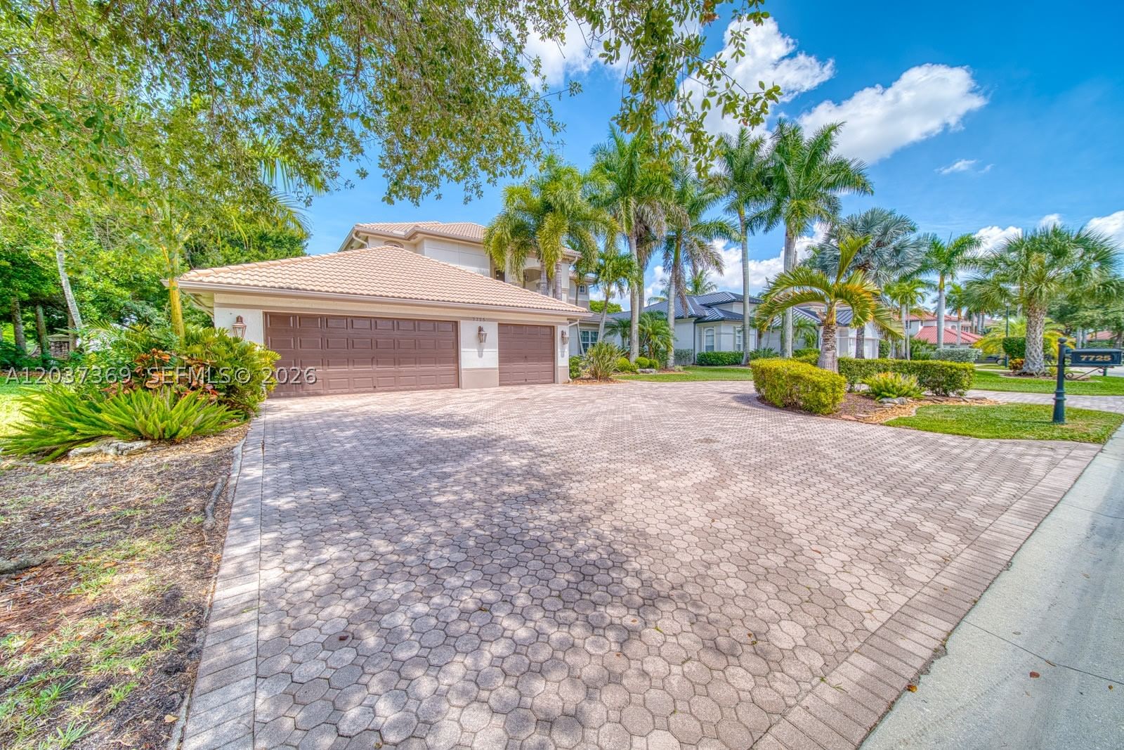Real estate property located at 7725 128th Ave, Broward, Heron Bay Northwest, Parkland, FL