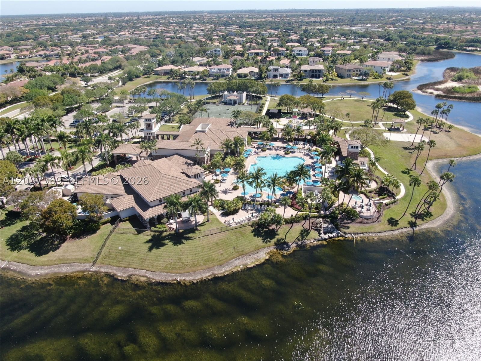 Real estate property located at 7725 128th Ave, Broward, Heron Bay Northwest, Parkland, FL