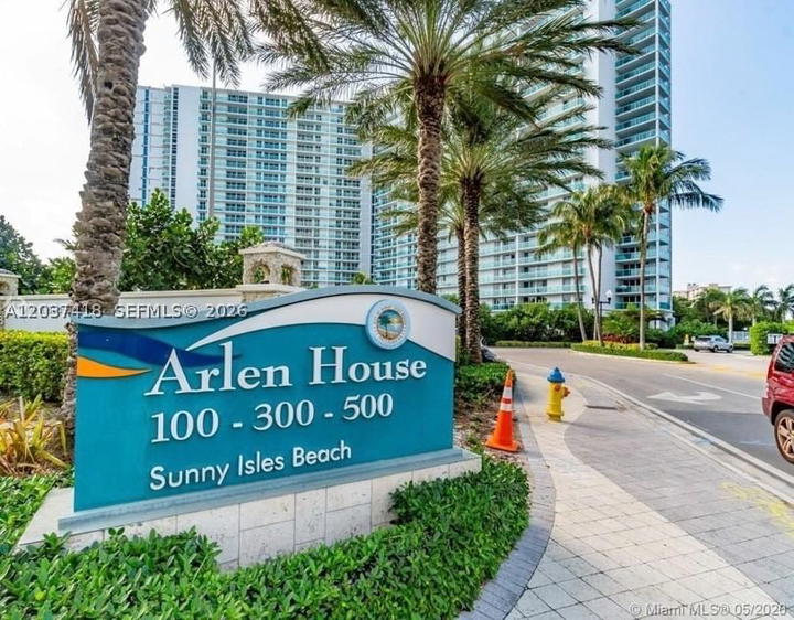 Real estate property located at 100 Bayview Dr #726, Miami-dade, Arlen House East Condo, Sunny Isles Beach, FL