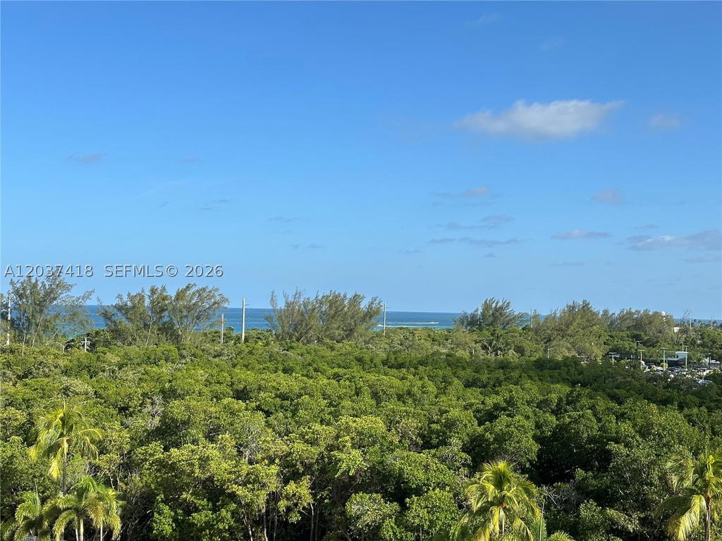 Real estate property located at 100 Bayview Dr #726, Miami-dade, Arlen House East Condo, Sunny Isles Beach, FL