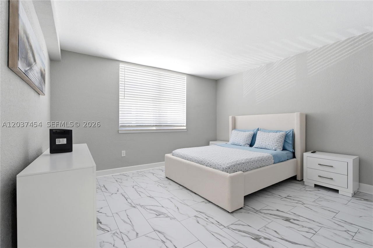 Real estate property located at 401 69th St #313, Miami-dade, 401 Blu Of North Beach Co, Miami Beach, FL