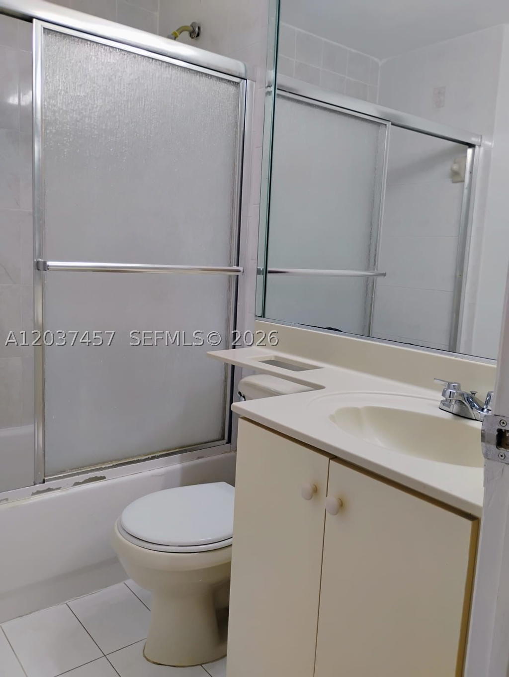 Real estate property located at 17415 75th Pl #103, Miami-dade, Poinciana Lakes Villas Co, Hialeah, FL