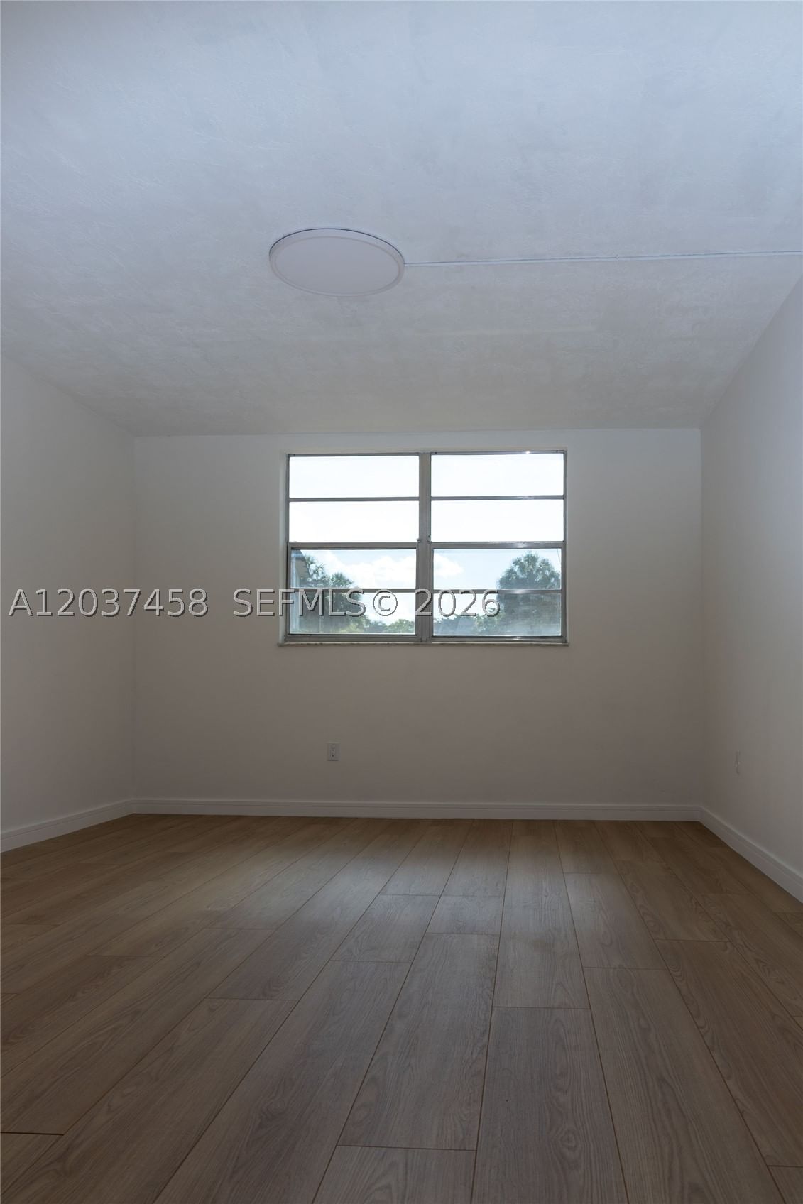 Real estate property located at 7300 17th St #112, Broward, Omega Condo No 4, Plantation, FL