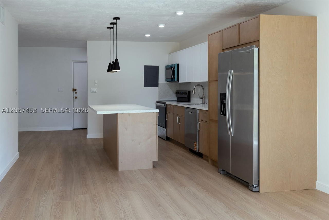 Real estate property located at 7300 17th St #112, Broward, Omega Condo No 4, Plantation, FL