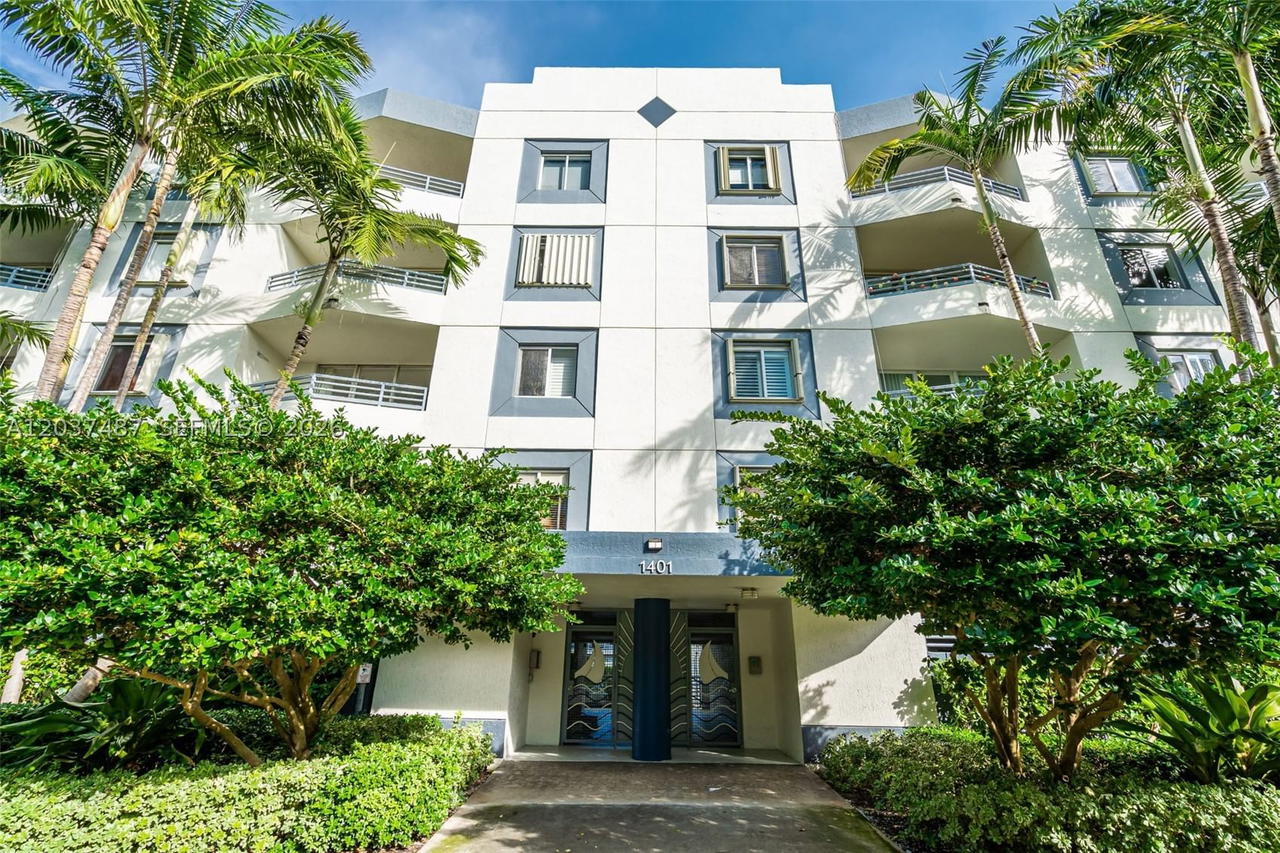 Real estate property located at 1401 Bay Rd #409, Miami-dade, The Sails Condo, Miami Beach, FL