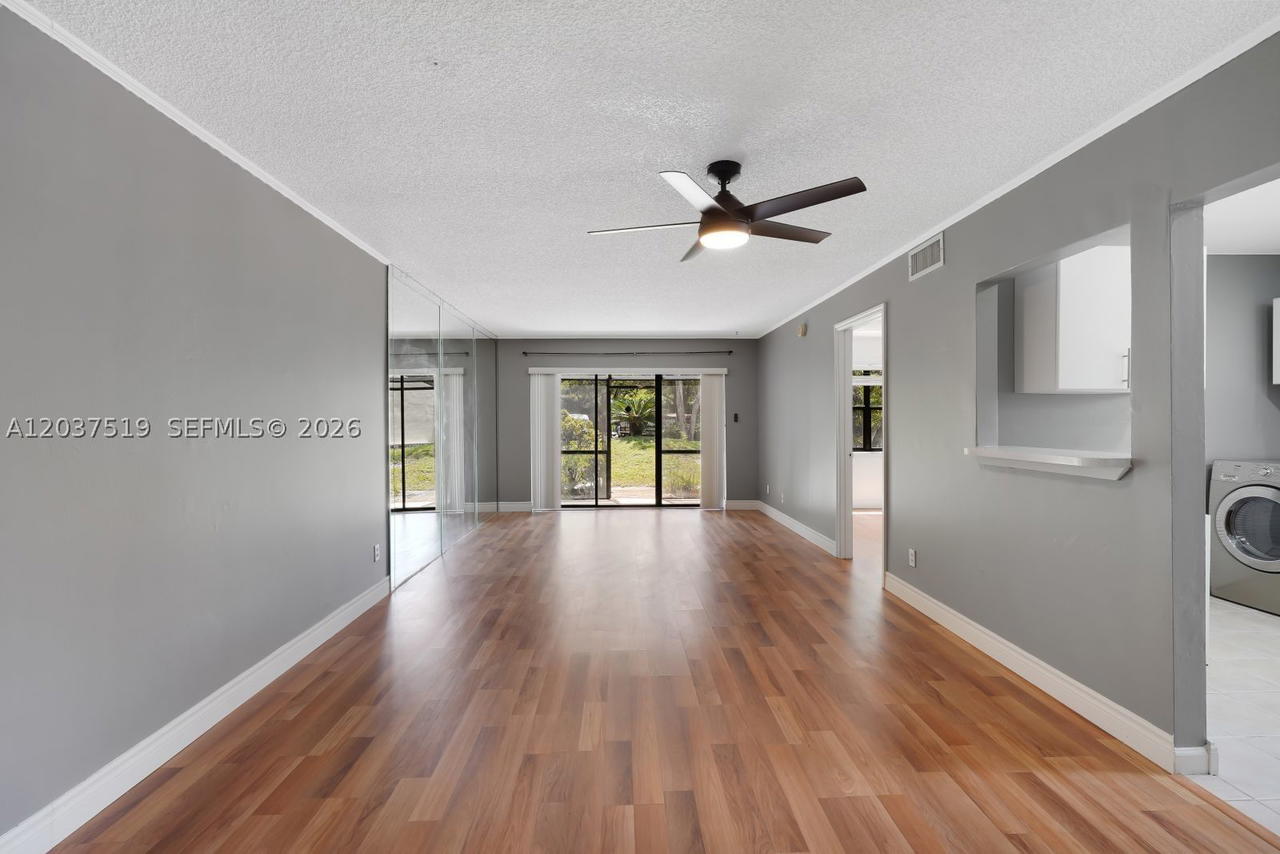 Real estate property located at 301 Pine Island Rd #165, Broward, Raintree Forest Condo, Plantation, FL