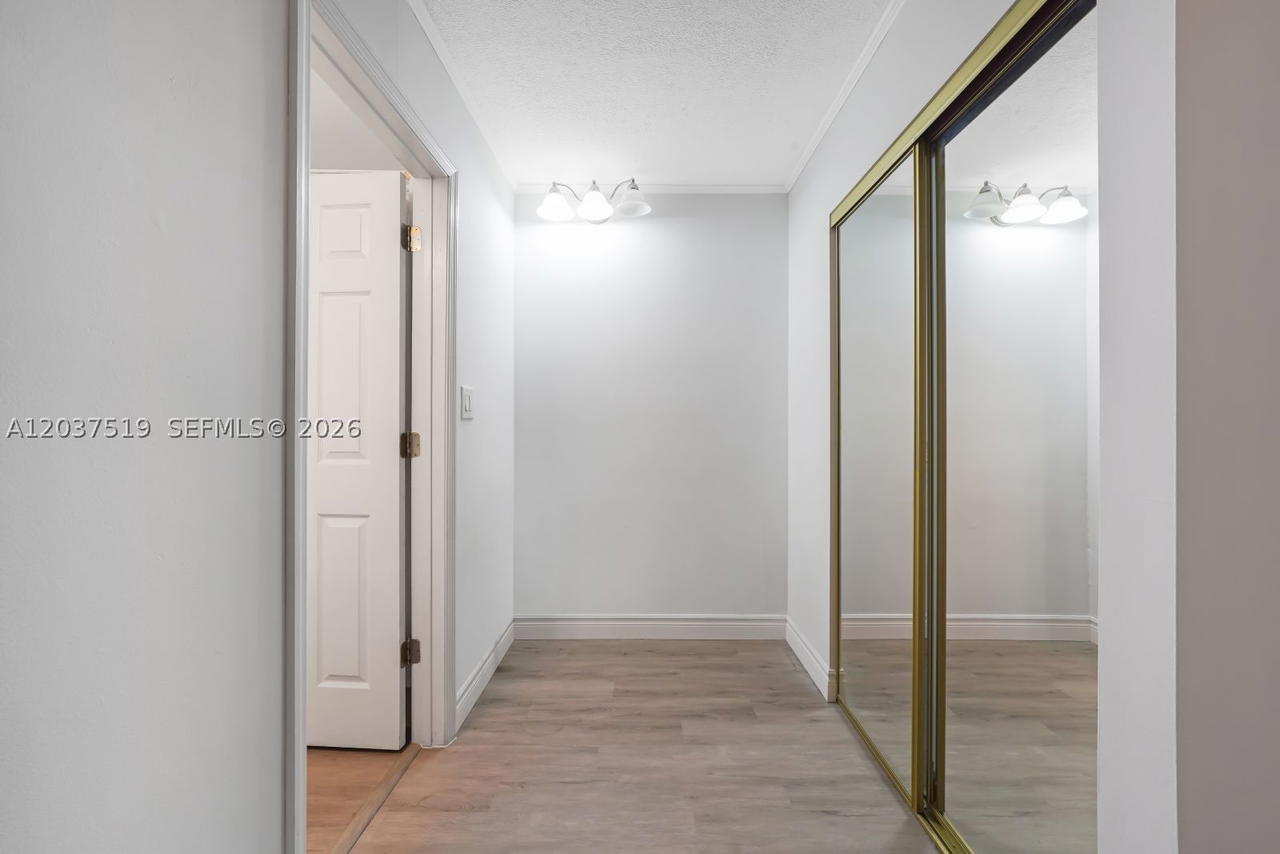 Real estate property located at 301 Pine Island Rd #165, Broward, Raintree Forest Condo, Plantation, FL