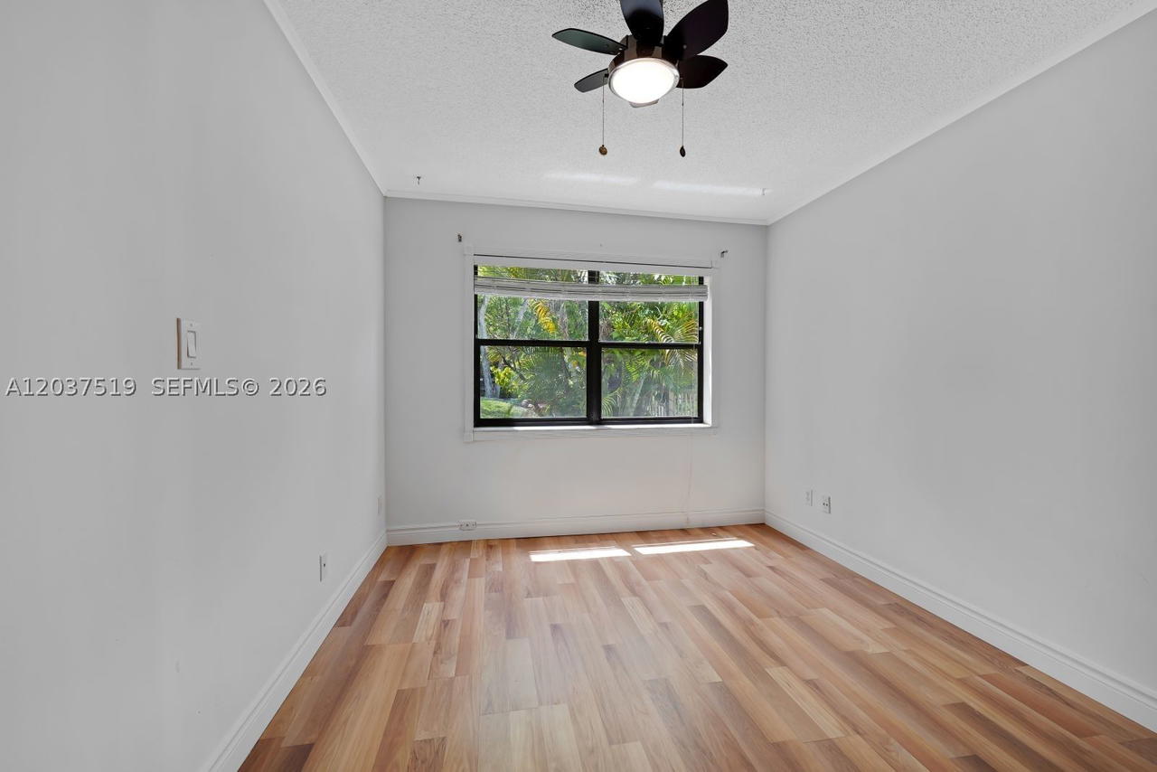 Real estate property located at 301 Pine Island Rd #165, Broward, Raintree Forest Condo, Plantation, FL