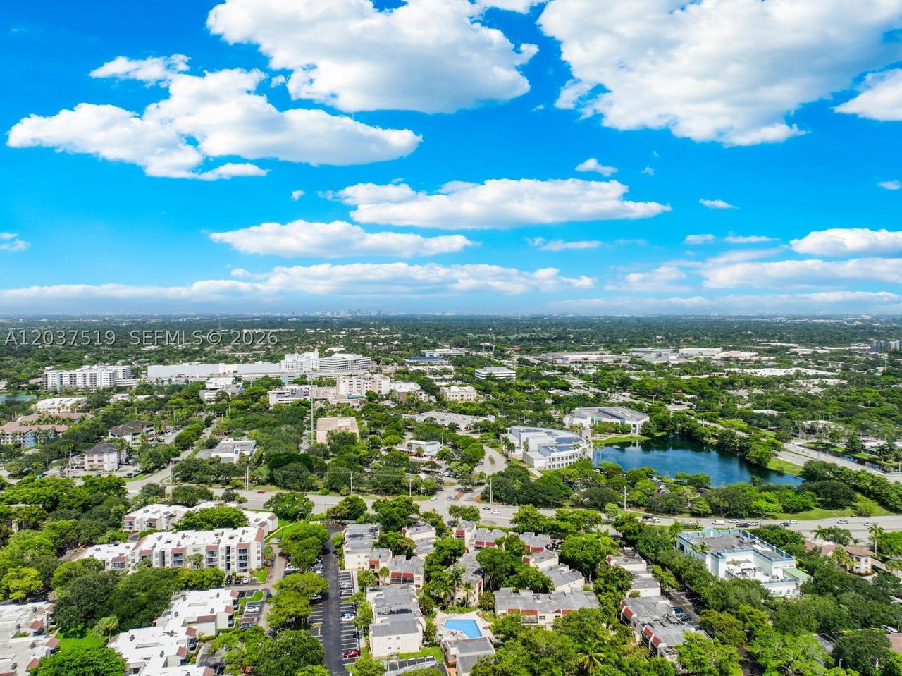 Real estate property located at 301 Pine Island Rd #165, Broward, Raintree Forest Condo, Plantation, FL
