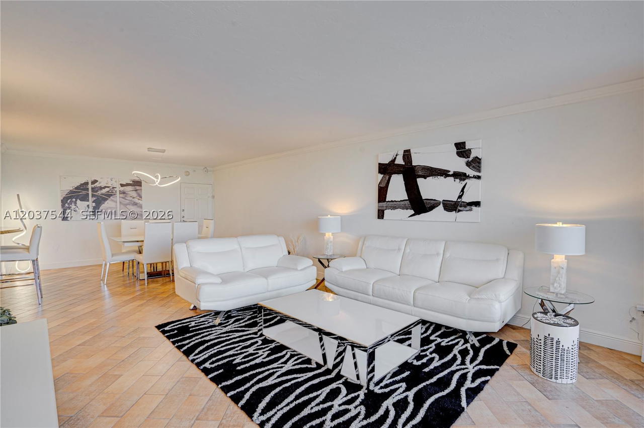 Real estate property located at 10350 Bay Harbor Dr #4T, Miami-dade, Island Pointe Condo, Bay Harbor Islands, FL