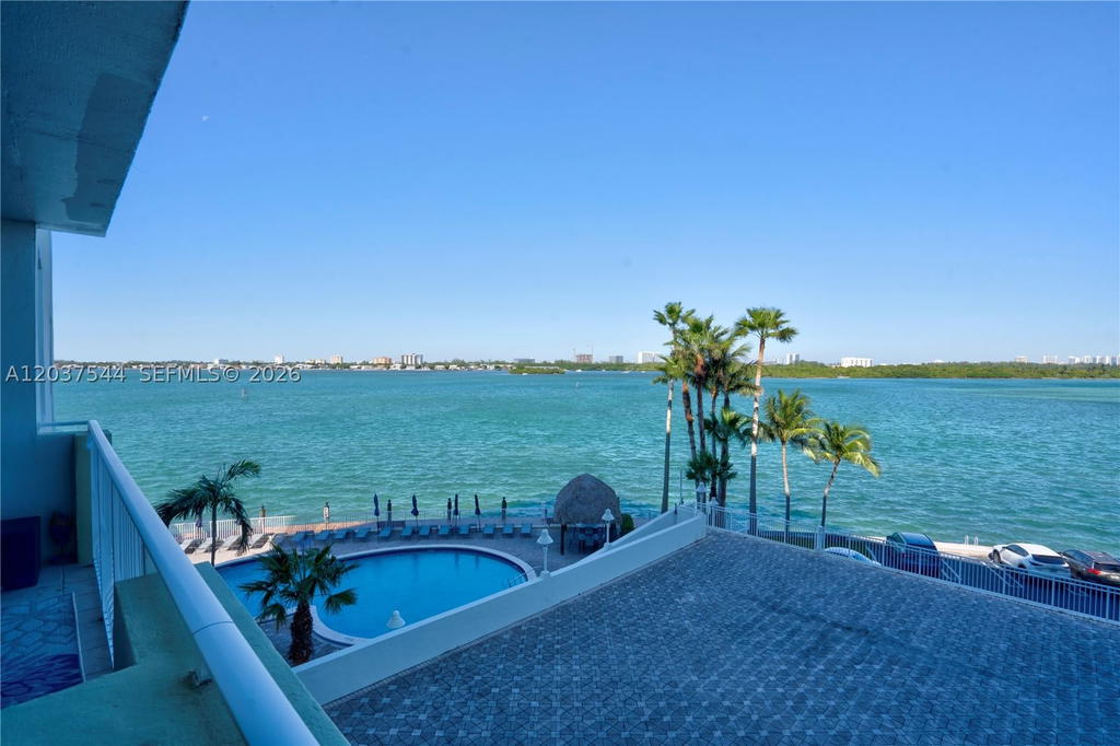 Real estate property located at 10350 Bay Harbor Dr #4T, Miami-dade, Island Pointe Condo, Bay Harbor Islands, FL