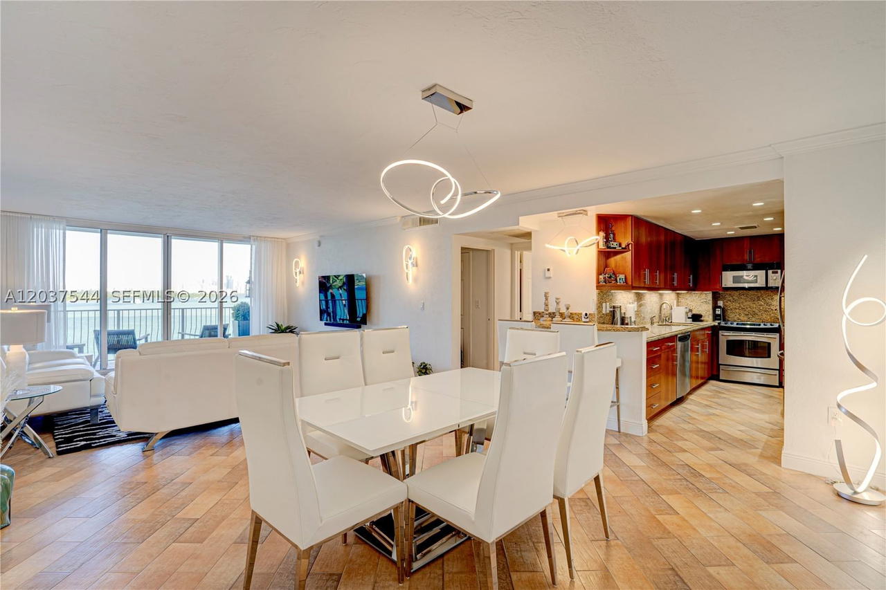 Real estate property located at 10350 Bay Harbor Dr #4T, Miami-dade, Island Pointe Condo, Bay Harbor Islands, FL