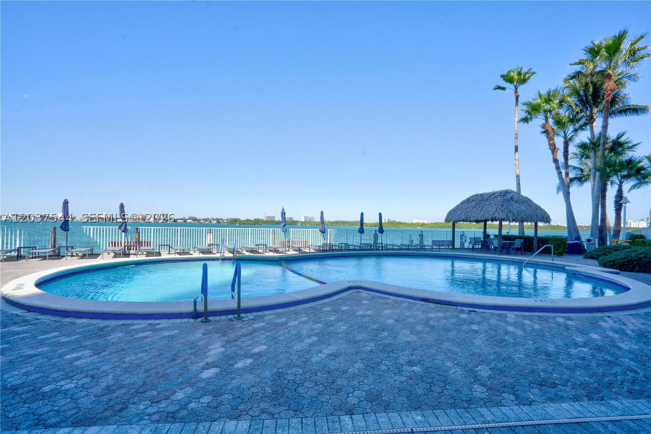 Real estate property located at 10350 Bay Harbor Dr #4T, Miami-dade, Island Pointe Condo, Bay Harbor Islands, FL