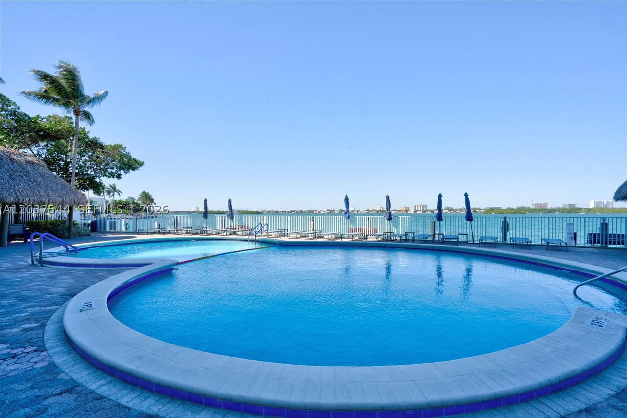 Real estate property located at 10350 Bay Harbor Dr #4T, Miami-dade, Island Pointe Condo, Bay Harbor Islands, FL
