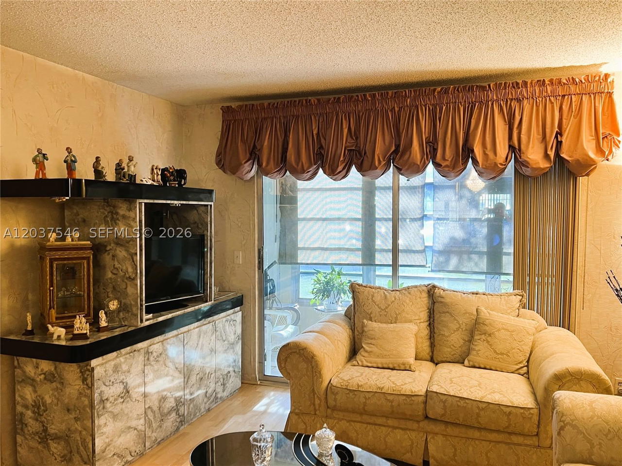 Real estate property located at 1300 130th Ave #101F, Broward, Hawthorne At Century Villa, Pembroke Pines, FL