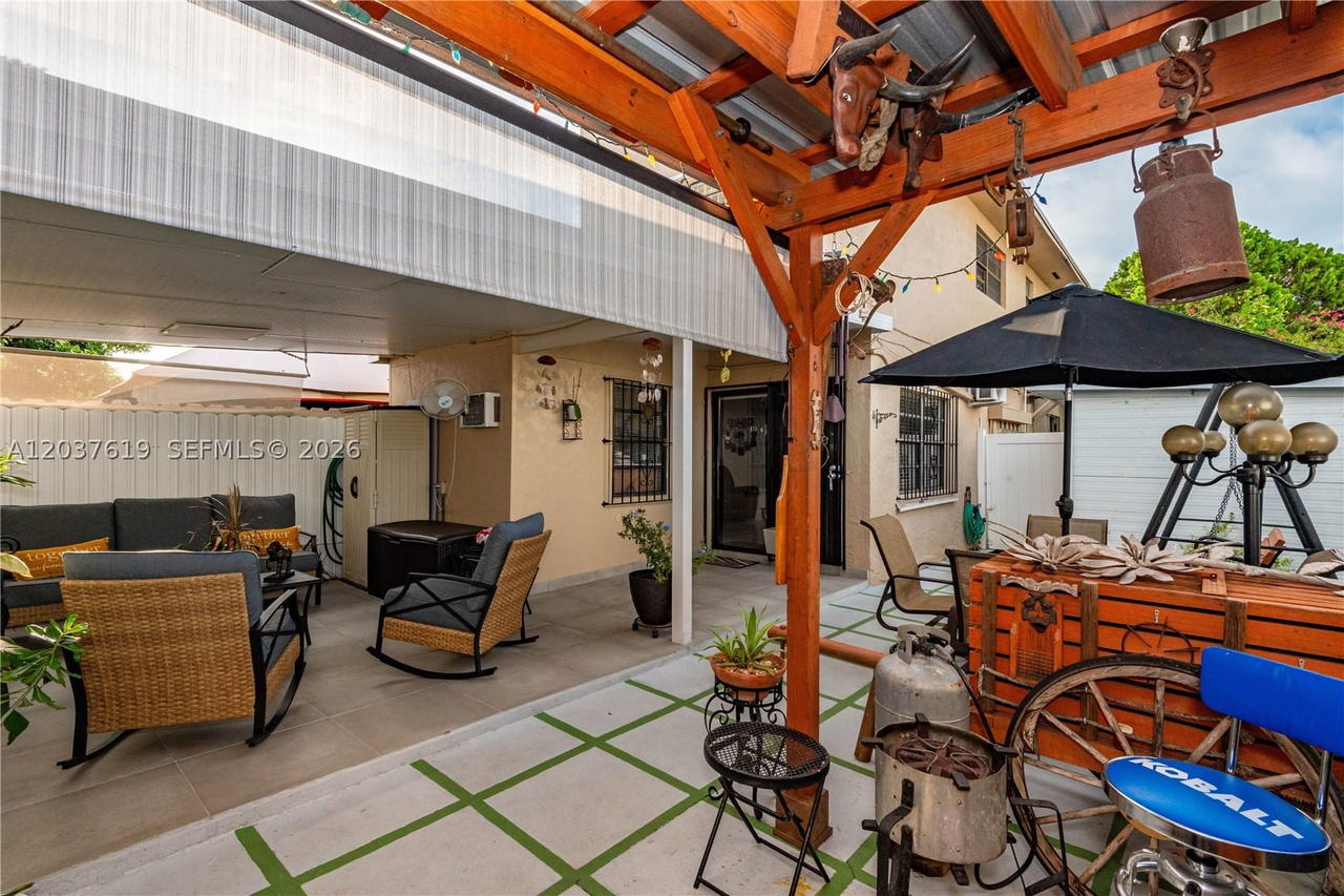 Real estate property located at 1052 79th St #11, Miami-dade, Sevilla Terraces Condo Ph, Hialeah, FL