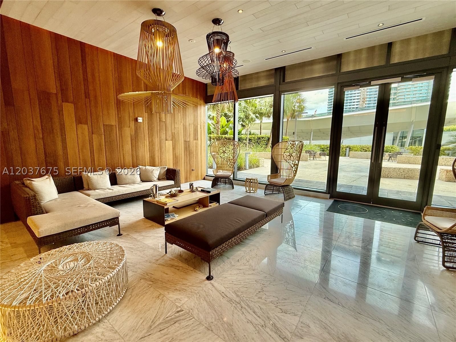 Real estate property located at 68 6th St #2707, Miami-dade, Reach Condo, Miami, FL