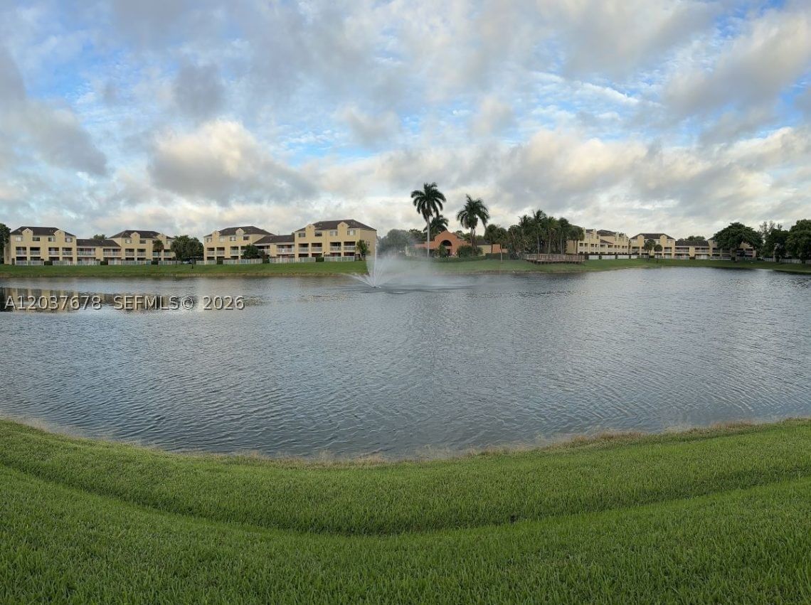Real estate property located at 5200 31st Ave #150, Broward, Villas At Lakeview, Fort Lauderdale, FL