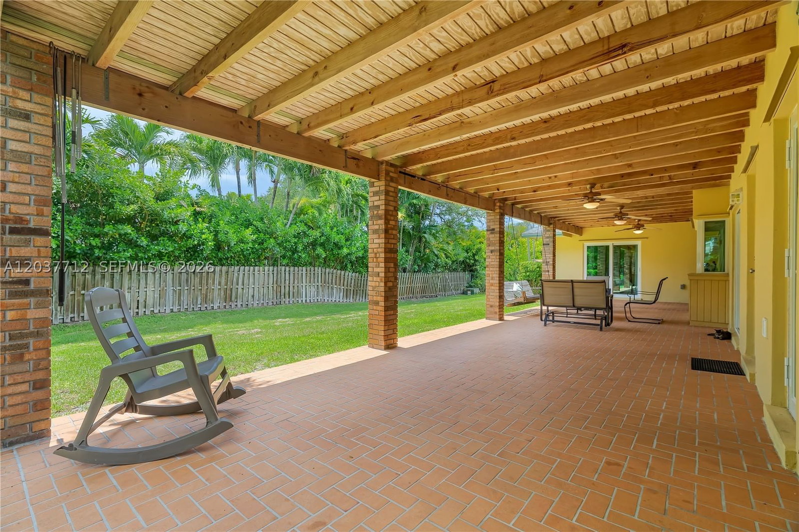 Real estate property located at 18425 87th Ct, Miami-dade, Bel-aire Sec 23, Cutler Bay, FL