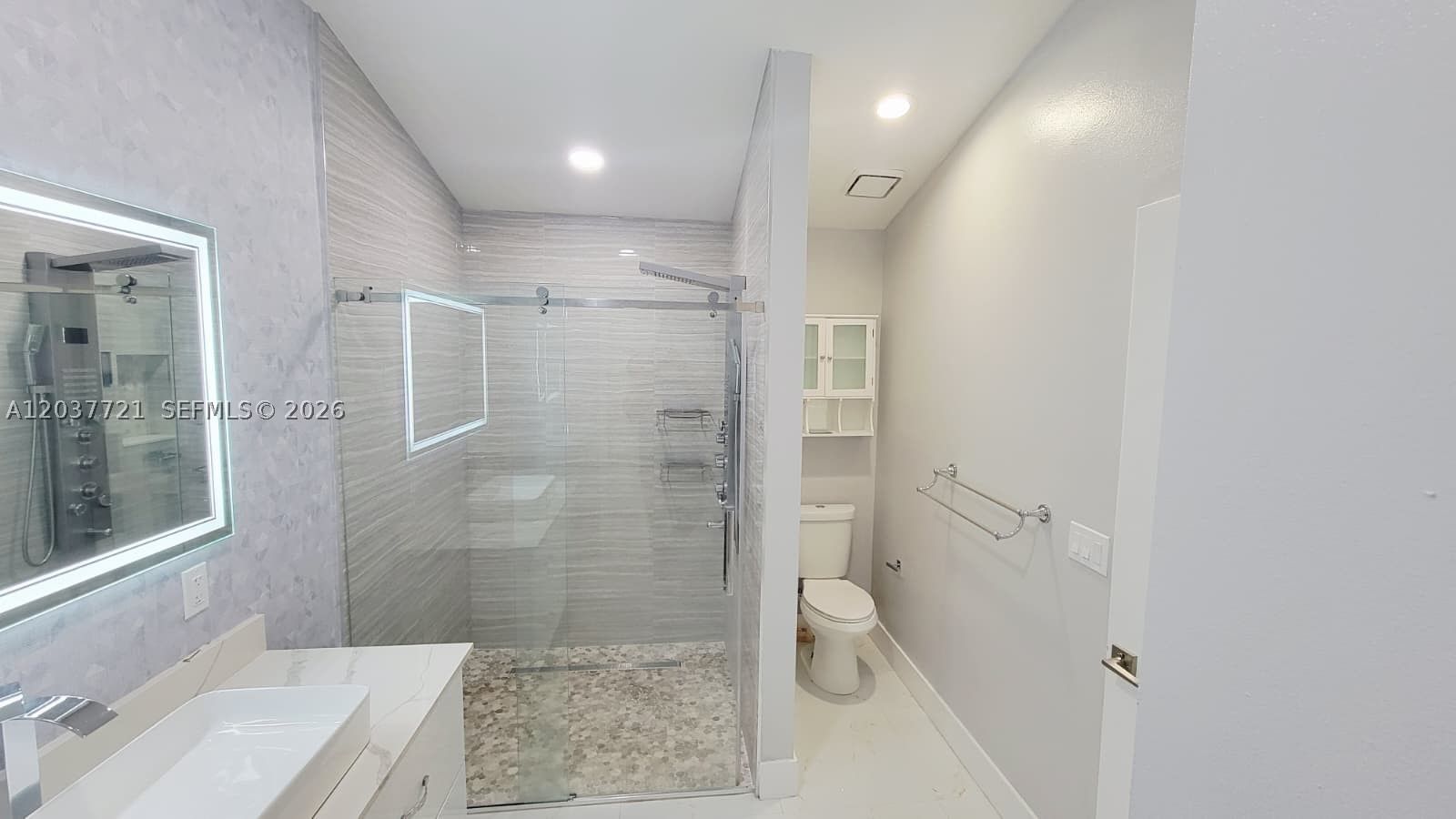 Real estate property located at 1421 104th Ave, Broward, Landings, Pembroke Pines, FL