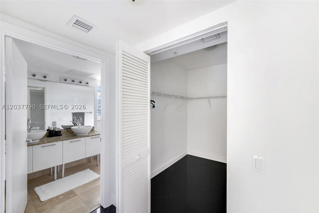 Real estate property located at 41 5th St #1116, Miami-dade, Brickell On The River S T, Miami, FL