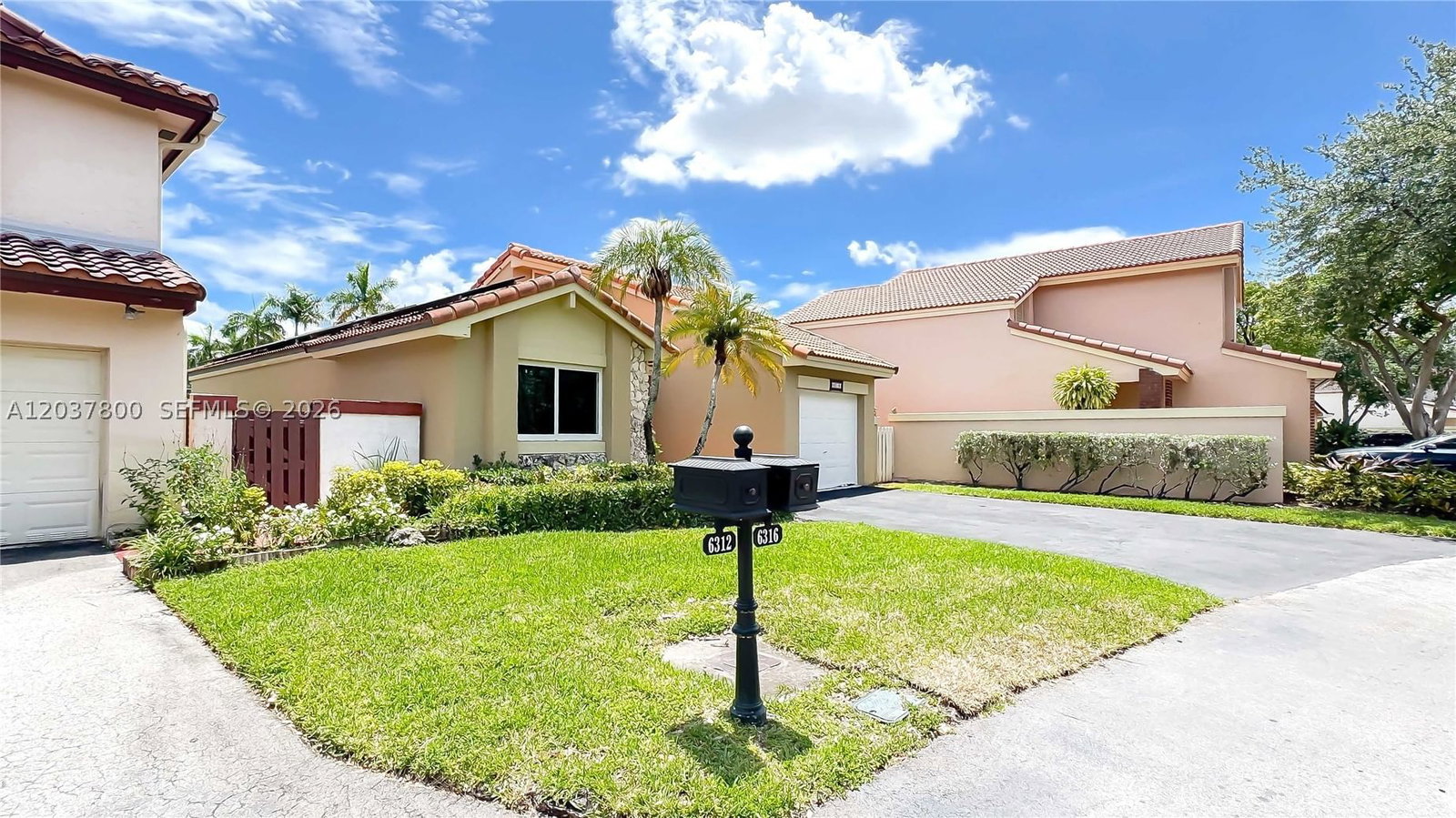 Real estate property located at 6316 173rd St, Miami-dade, The Moors Cluster Homes, Hialeah, FL