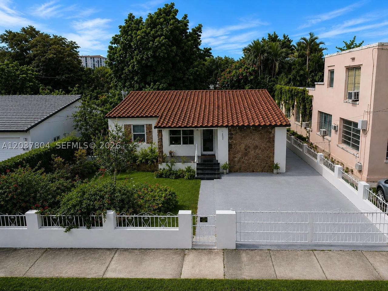 Real estate property located at 4240 14th St, Miami-dade, Sunny Grove, Miami, FL