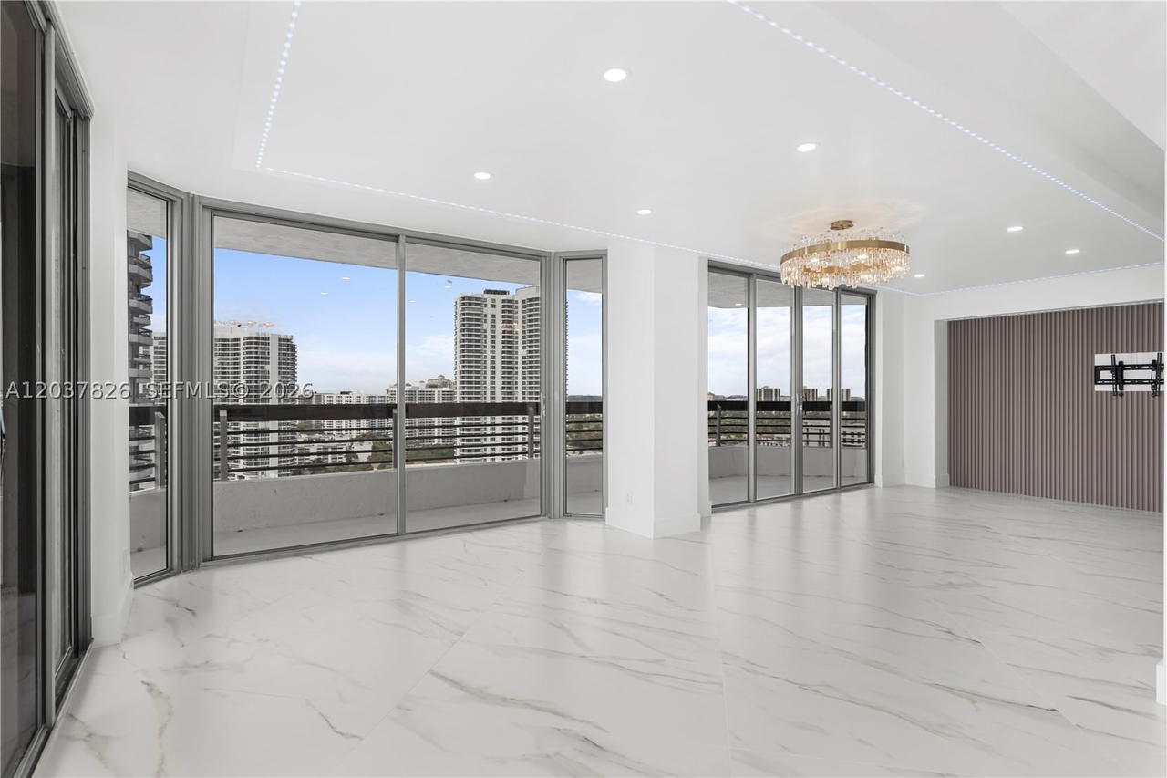 Real estate property located at 19195 36th Ct #2301, Miami-dade, Mystic Pointe Condo No Tw, Aventura, FL