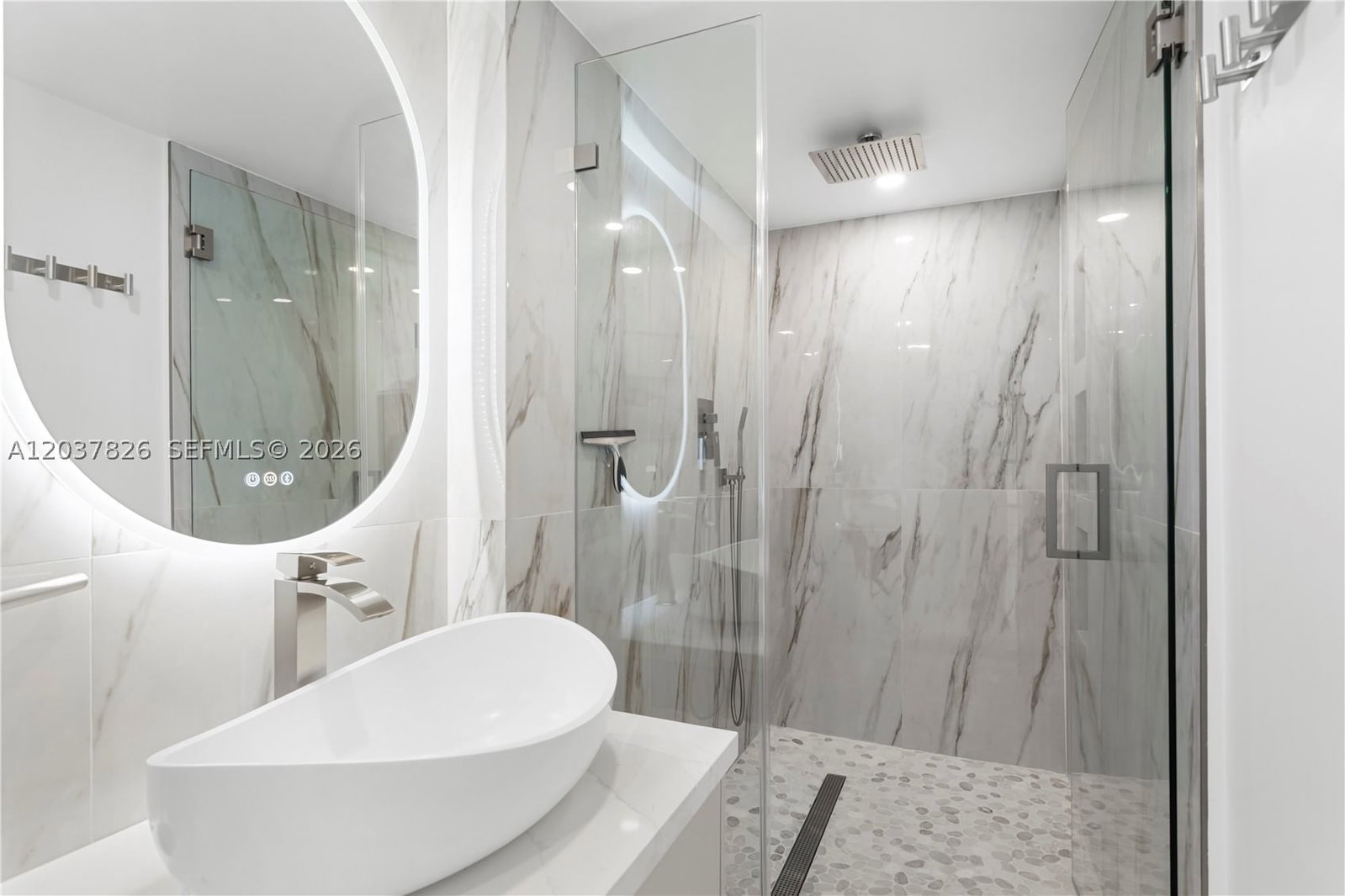 Real estate property located at 19195 36th Ct #2301, Miami-dade, Mystic Pointe Condo No Tw, Aventura, FL