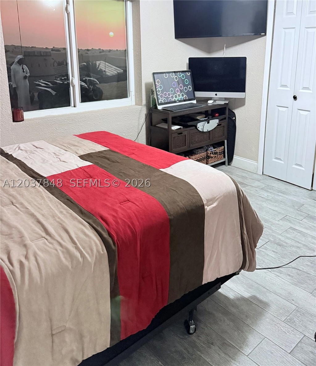 Real estate property located at 6424 Meade St, Broward, Linwood Gardens No 2, Hollywood, FL