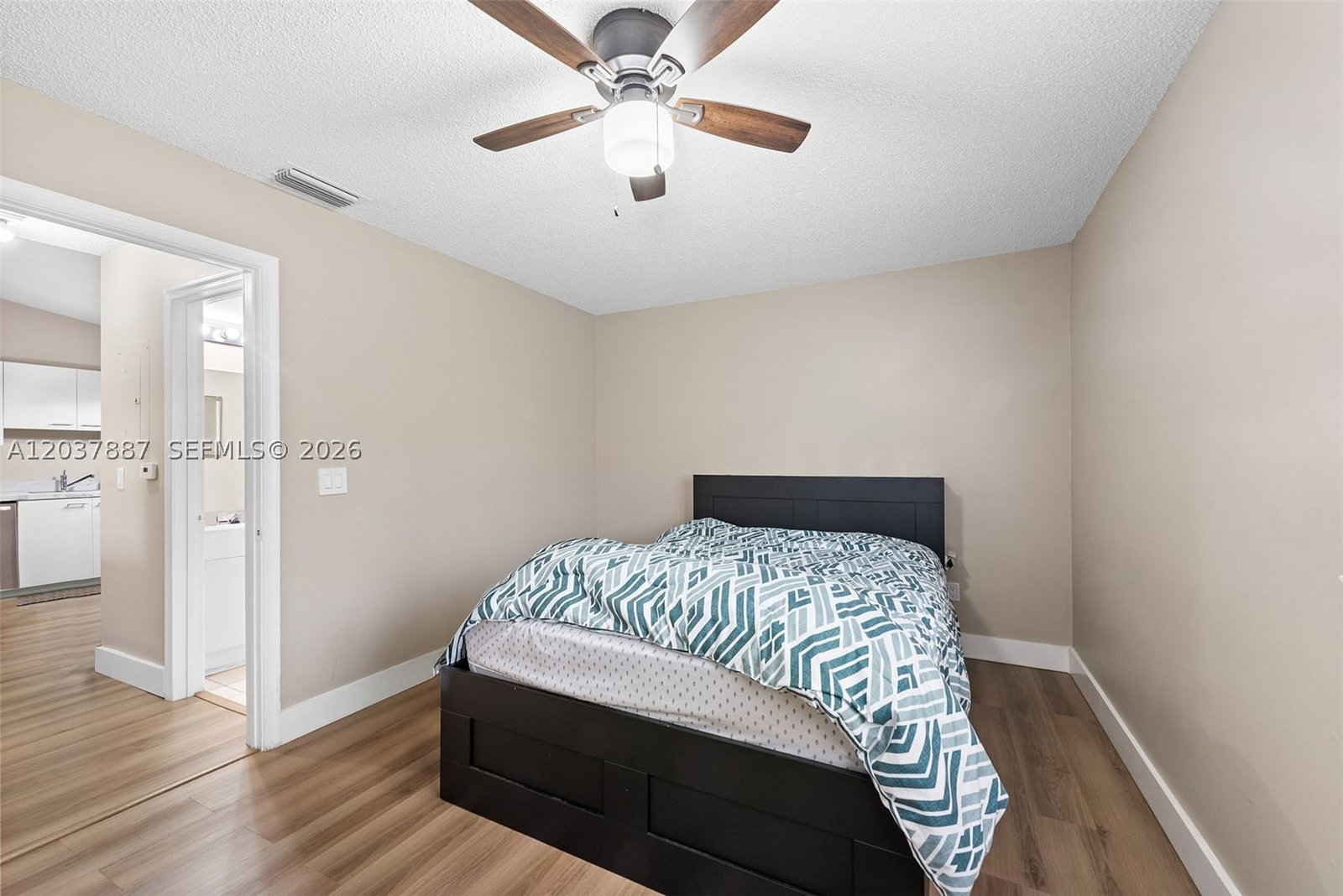 Real estate property located at 3690 56th Ave #948, Broward, Lakewood At Emerald Hills, Hollywood, FL