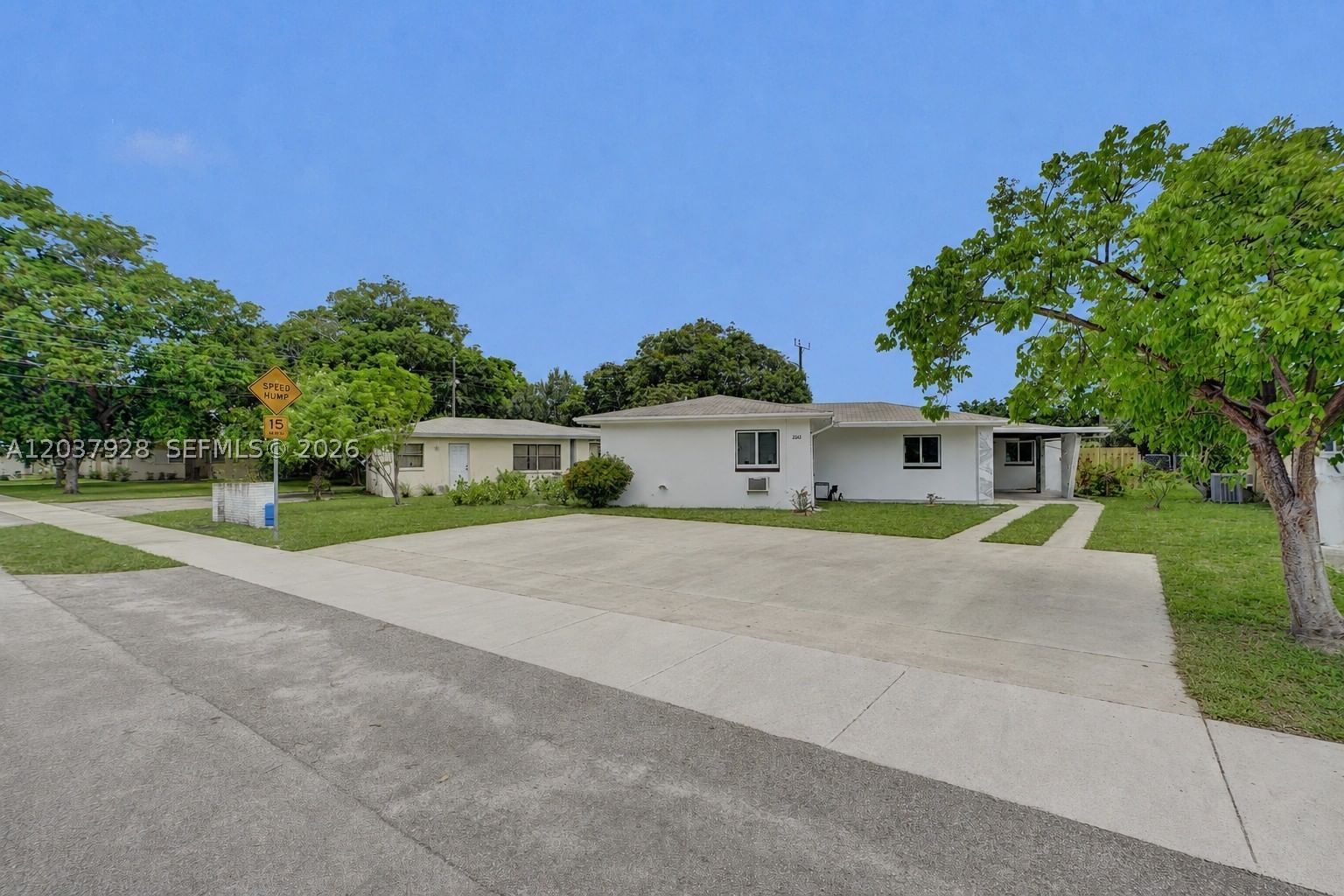 Real estate property located at 2343 28th St, Broward, Ziladen Properties, Oakland Park, FL