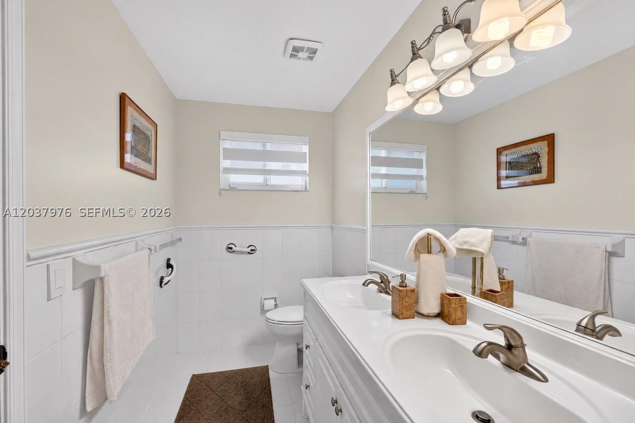 Real estate property located at 18536 56th Pl, Miami-dade, Monterrey 6th Addn, Miami Gardens, FL