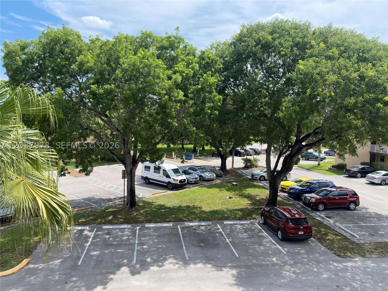 Real estate property located at 8861 Sunrise Lakes Blvd #311, Broward, Sunrise Lakes 83 Condo, Sunrise, FL