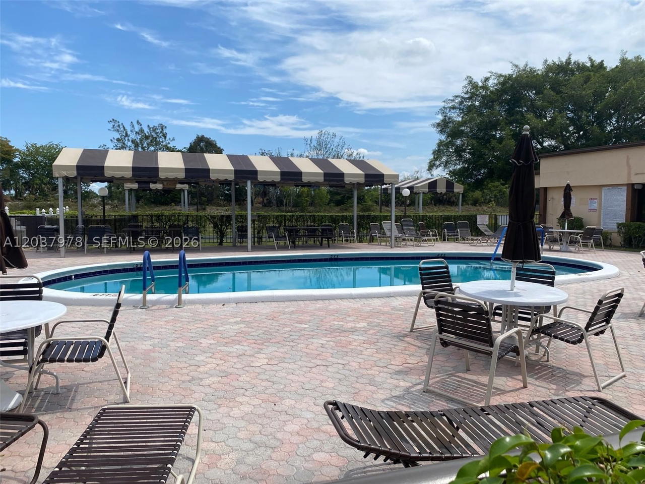 Real estate property located at 8861 Sunrise Lakes Blvd #311, Broward, Sunrise Lakes 83 Condo, Sunrise, FL