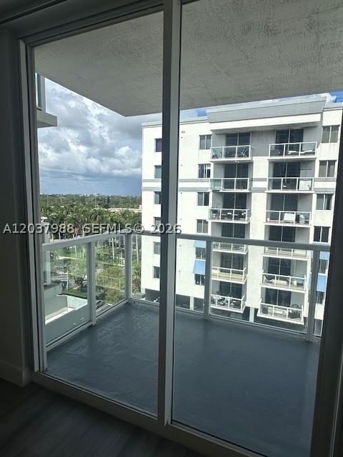 Real estate property located at 5091 7th St #1008, Miami-dade, Blue Lagoon Condo, Miami, FL