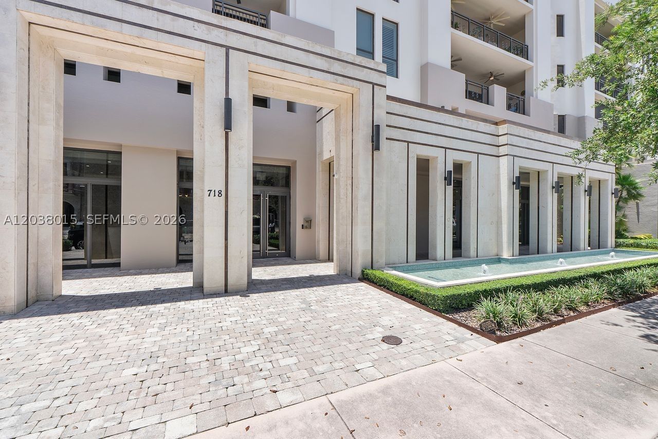 Real estate property located at 718 Valencia Ave #403, Miami-dade, Biltmore Parc Condo, Coral Gables, FL