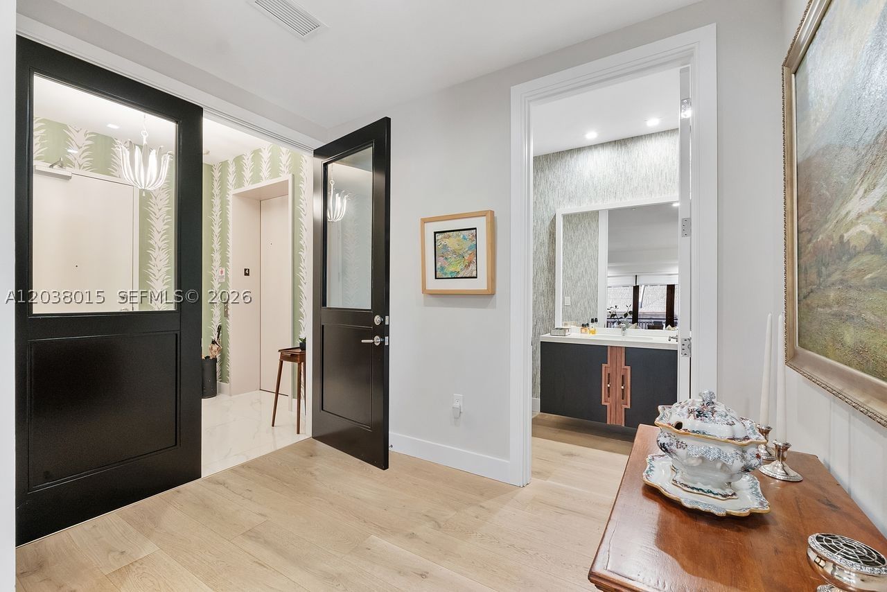 Real estate property located at 718 Valencia Ave #403, Miami-dade, Biltmore Parc Condo, Coral Gables, FL